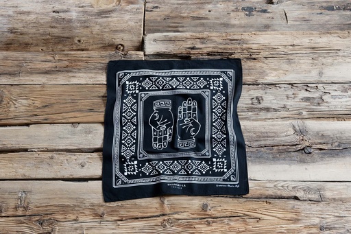 [154-SH1005] Foulard en Coton" Hand of perception" Noir